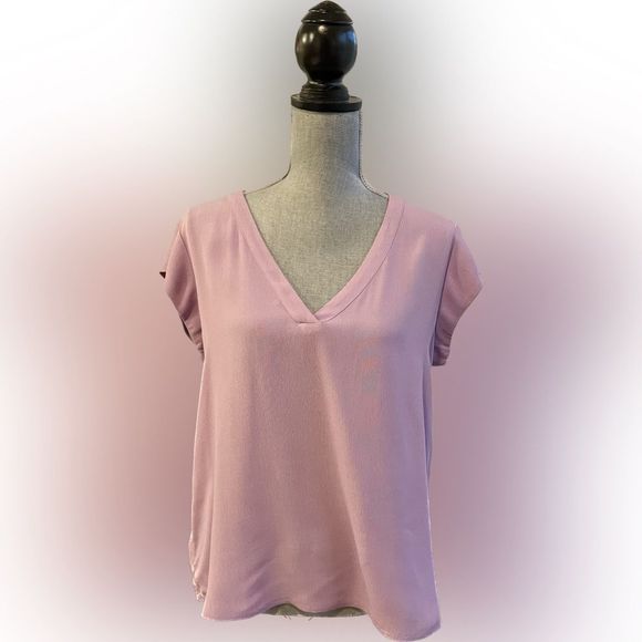🇨🇦 Naïf 🇨🇦 Lilac Vneck Blouse / Size XS - Picture 3 of 5